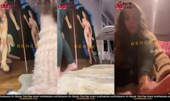 Kız Karolina’nın çıplak partisi