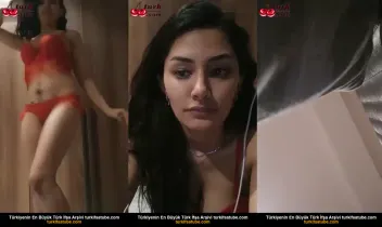 Çıplak Bayanların Sakso Performansını İzle